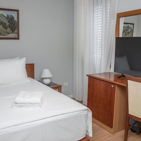 Arber Hotel Τίρανα Εξωτερικό φωτογραφία